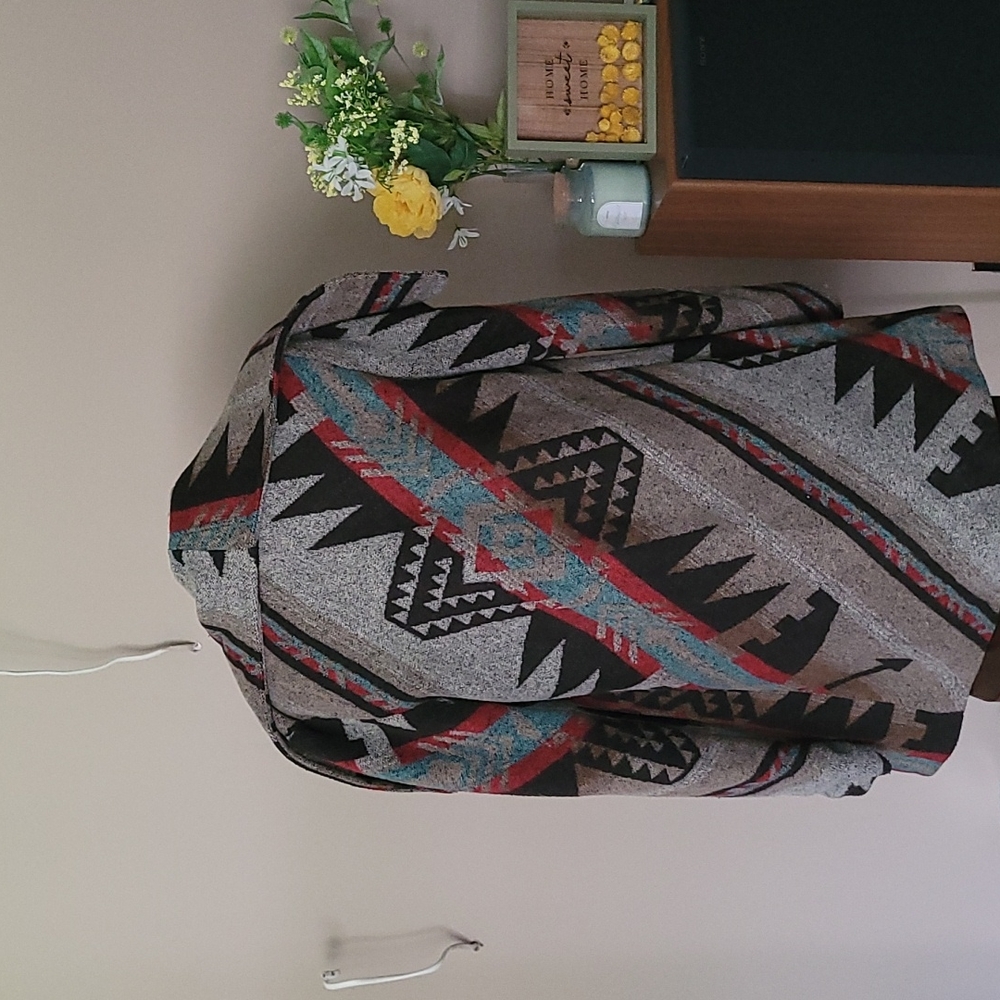 Aztec Print Coat Medium - Picture 6 of 12